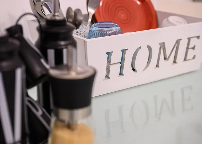 Triple A Few Steps From Tiber 4*